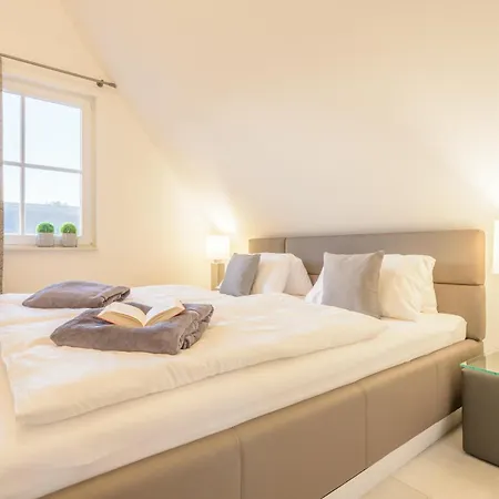 Hébergement de vacances Traum Reethaus Am &ndash Mit Pool, Sauna & Yoga *