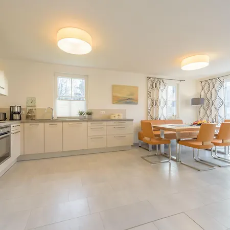 Traum Reethaus Am &ndash Mit Pool, Sauna & Yoga Hébergement de vacances