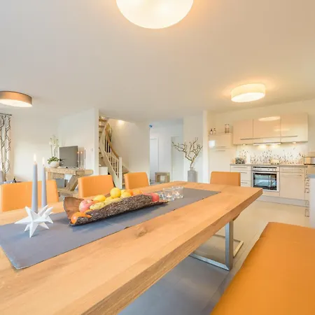 Traum Reethaus Am &ndash Mit Pool, Sauna & Yoga Glowe