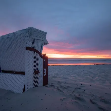 Hébergement de vacances Traum Reethaus Am &ndash Mit Pool, Sauna & Yoga Glowe