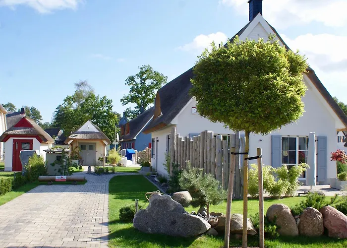 Traum Reethaus Am &ndash Mit Pool, Sauna & Yoga 펜션 글로페